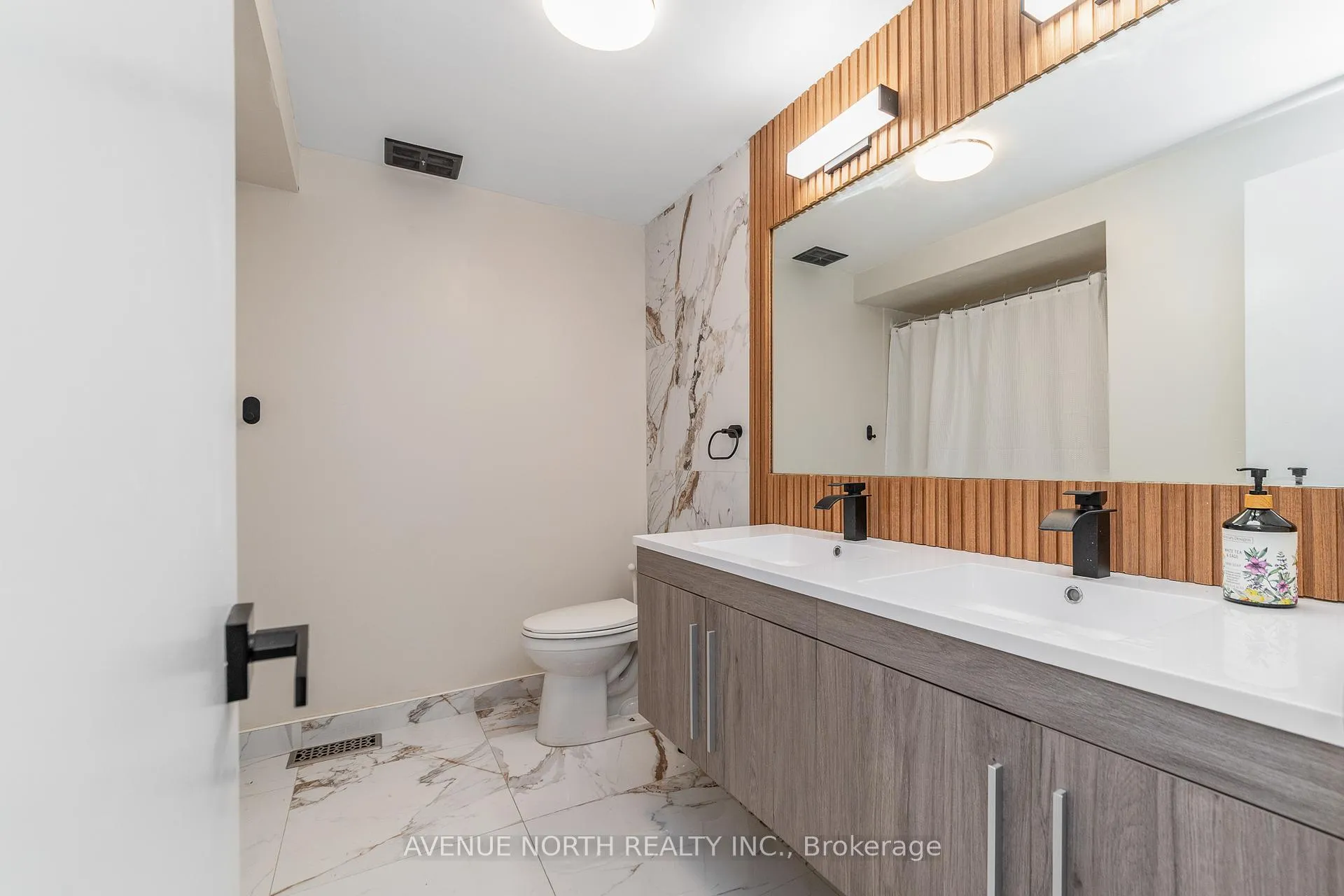 Photo 24 of 406 Verdon Private, Ottawa, Hunt Club Park/Greenboro — HOMEH