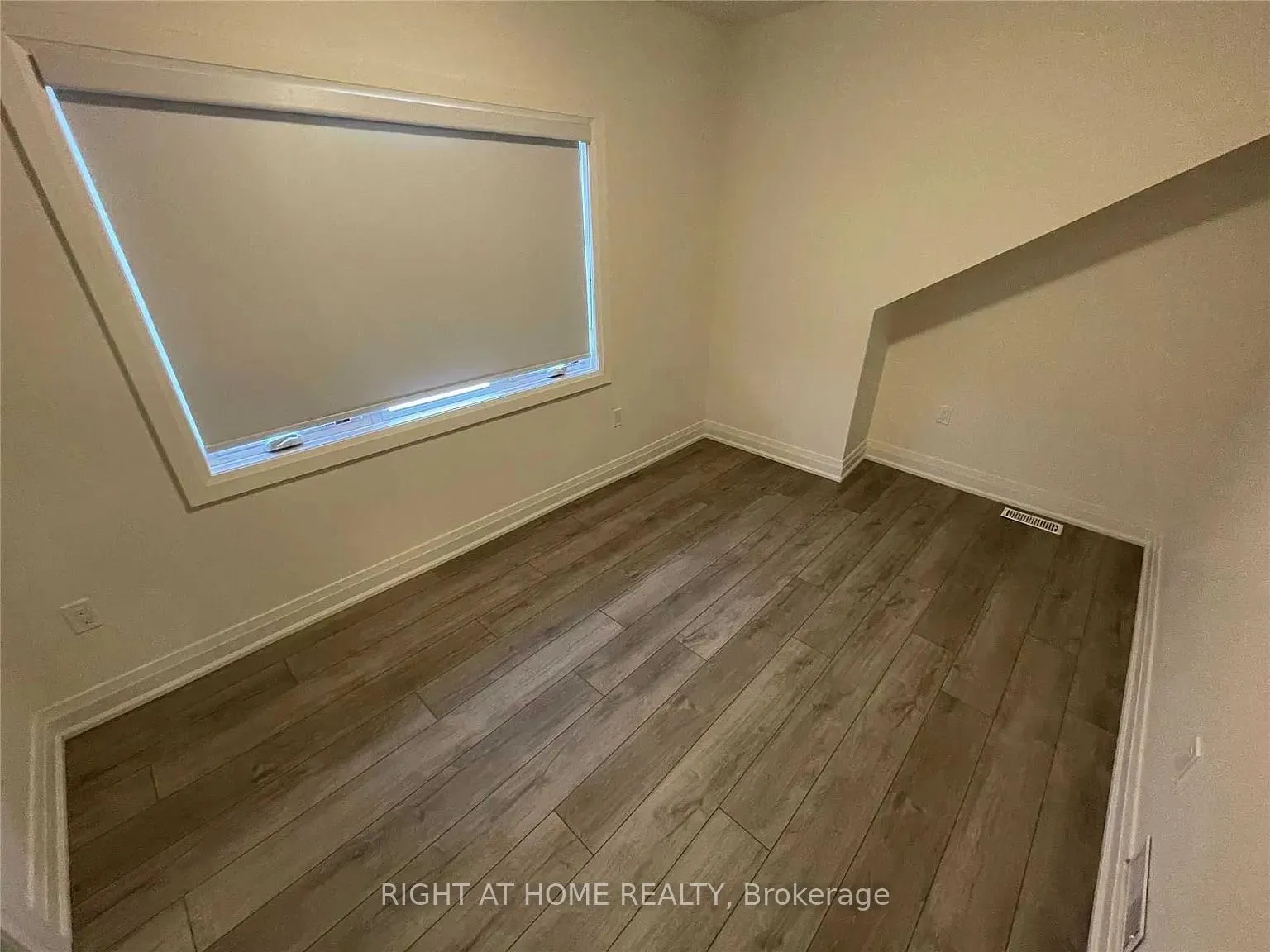Photo 8 of Unit Upper, 380 Northcliffe Boulevard, Toronto, Oakwood Village — HOMEH