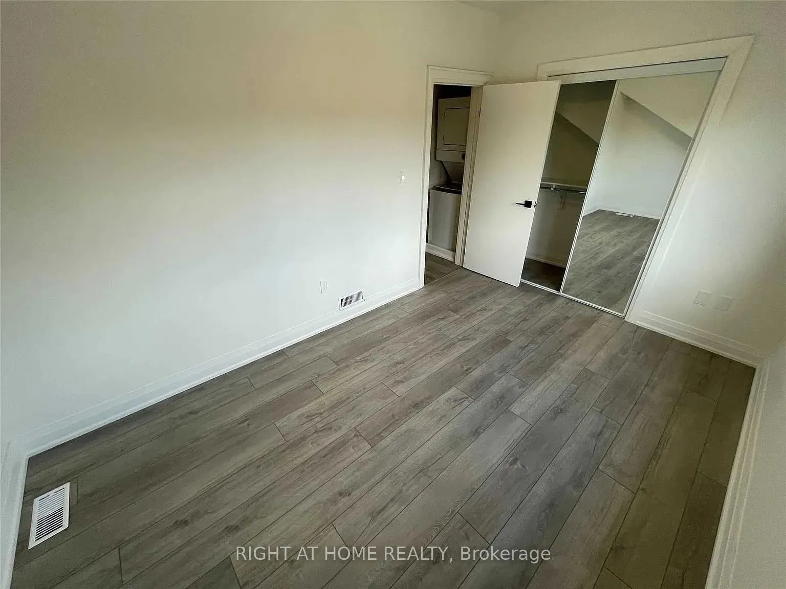 Photo 12 of Unit Upper, 380 Northcliffe Boulevard, Toronto, Oakwood Village — HOMEH