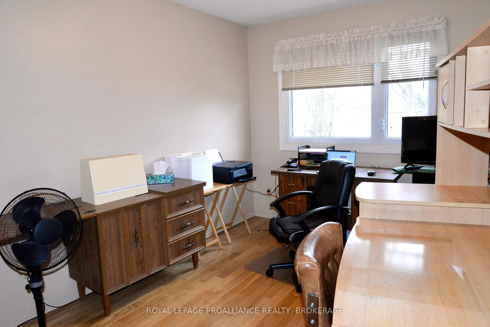 Photo 13 of 2489 Leeman Road, Kingston, City North of 401 — HOMEH