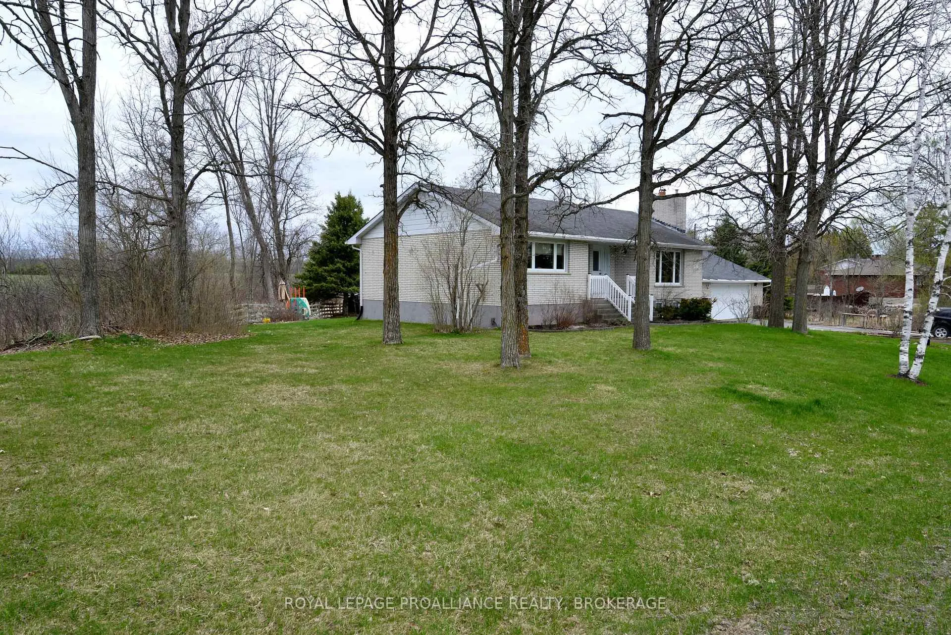 Photo 23 of 2489 Leeman Road, Kingston, City North of 401 — HOMEH