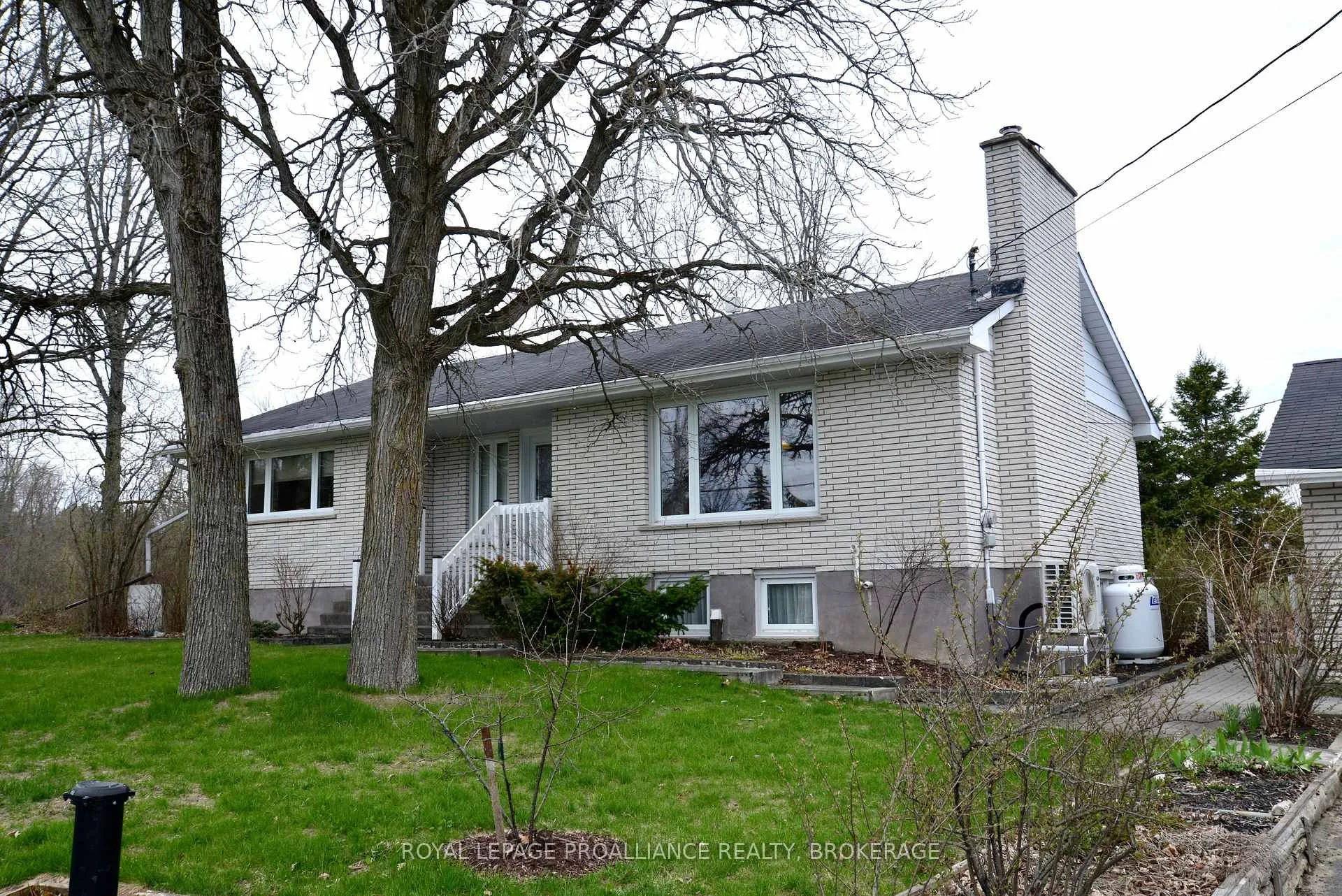 Photo 24 of 2489 Leeman Road, Kingston, City North of 401 — HOMEH
