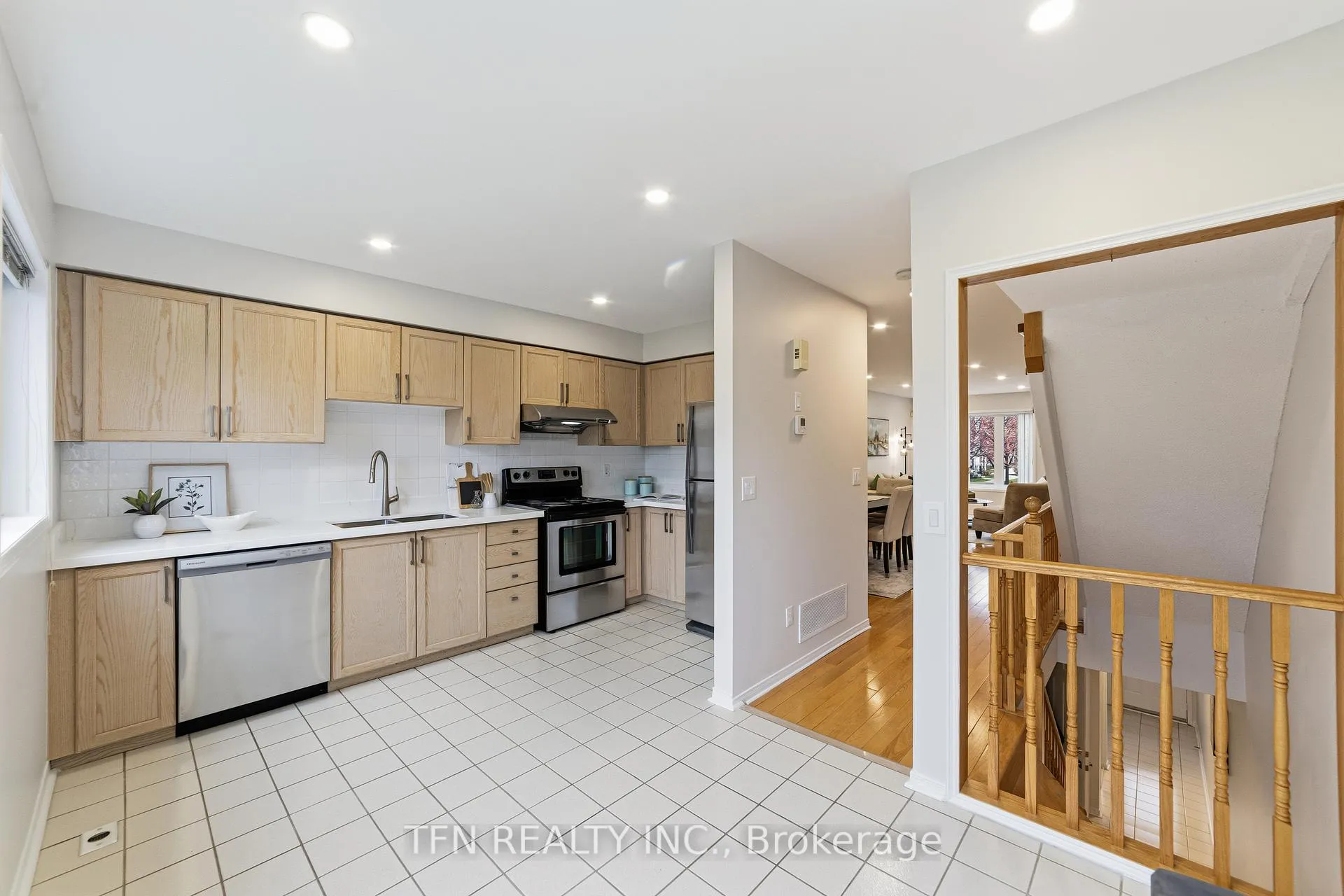 Photo 15 of Unit 211, 83 Mondeo Drive, Scarborough, Dorset Park — HOMEH