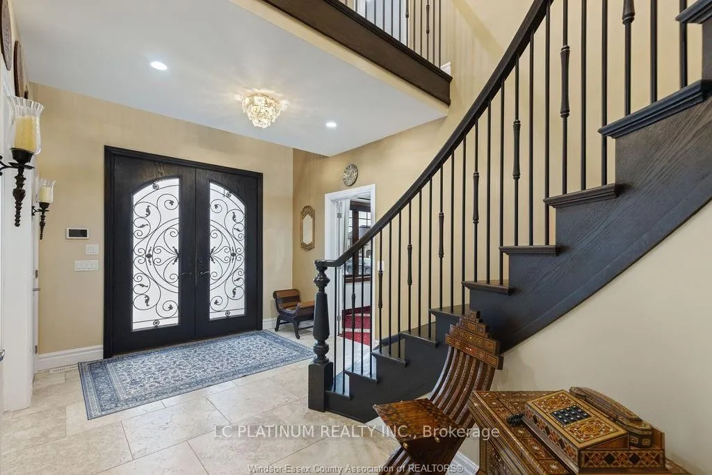 Photo 3 of 3740 Donato Drive, LaSalle — HOMEH