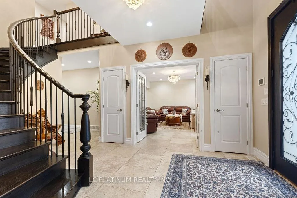 Photo 4 of 3740 Donato Drive, LaSalle — HOMEH