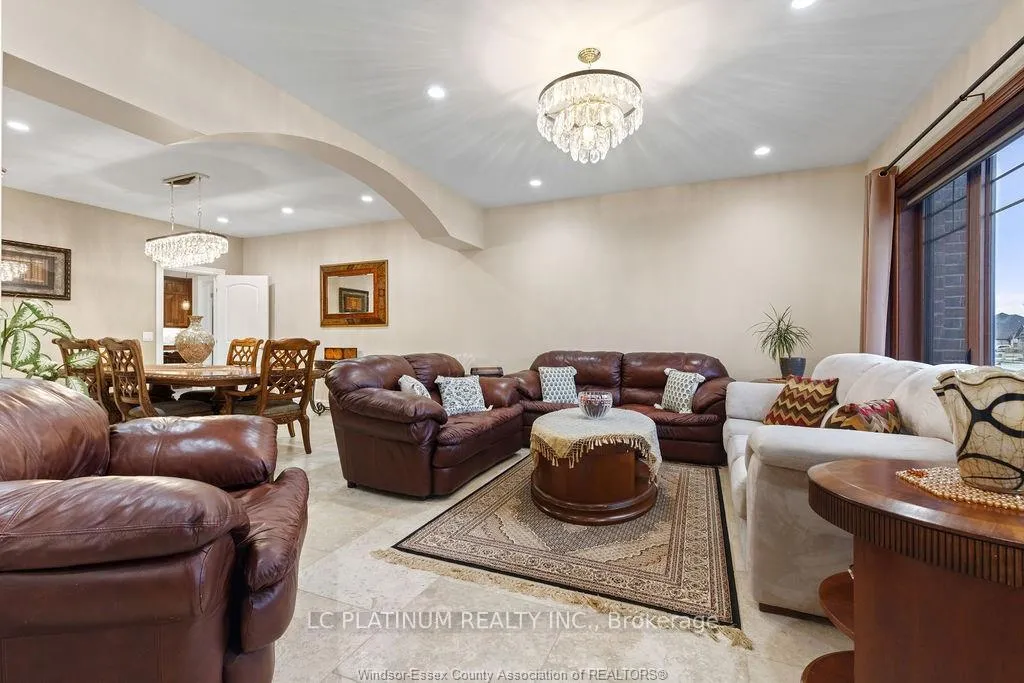 Photo 6 of 3740 Donato Drive, LaSalle — HOMEH