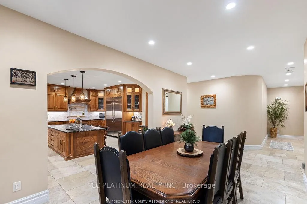 Photo 9 of 3740 Donato Drive, LaSalle — HOMEH