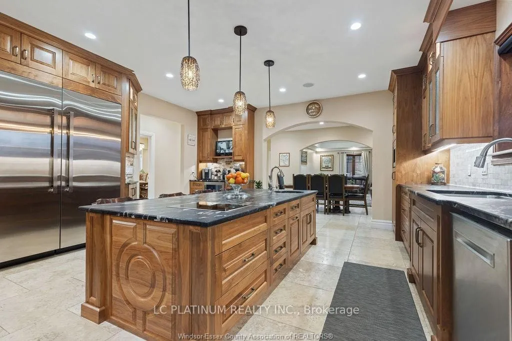 Photo 10 of 3740 Donato Drive, LaSalle — HOMEH