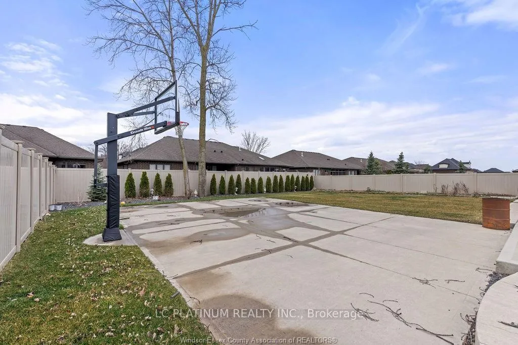 Photo 34 of 3740 Donato Drive, LaSalle — HOMEH