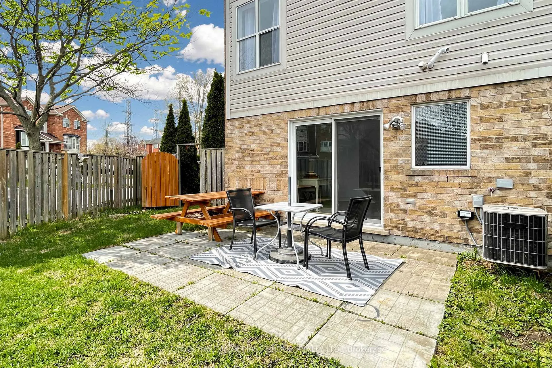 Photo 37 of 61 Reindeer Drive, Scarborough, Rouge — HOMEH