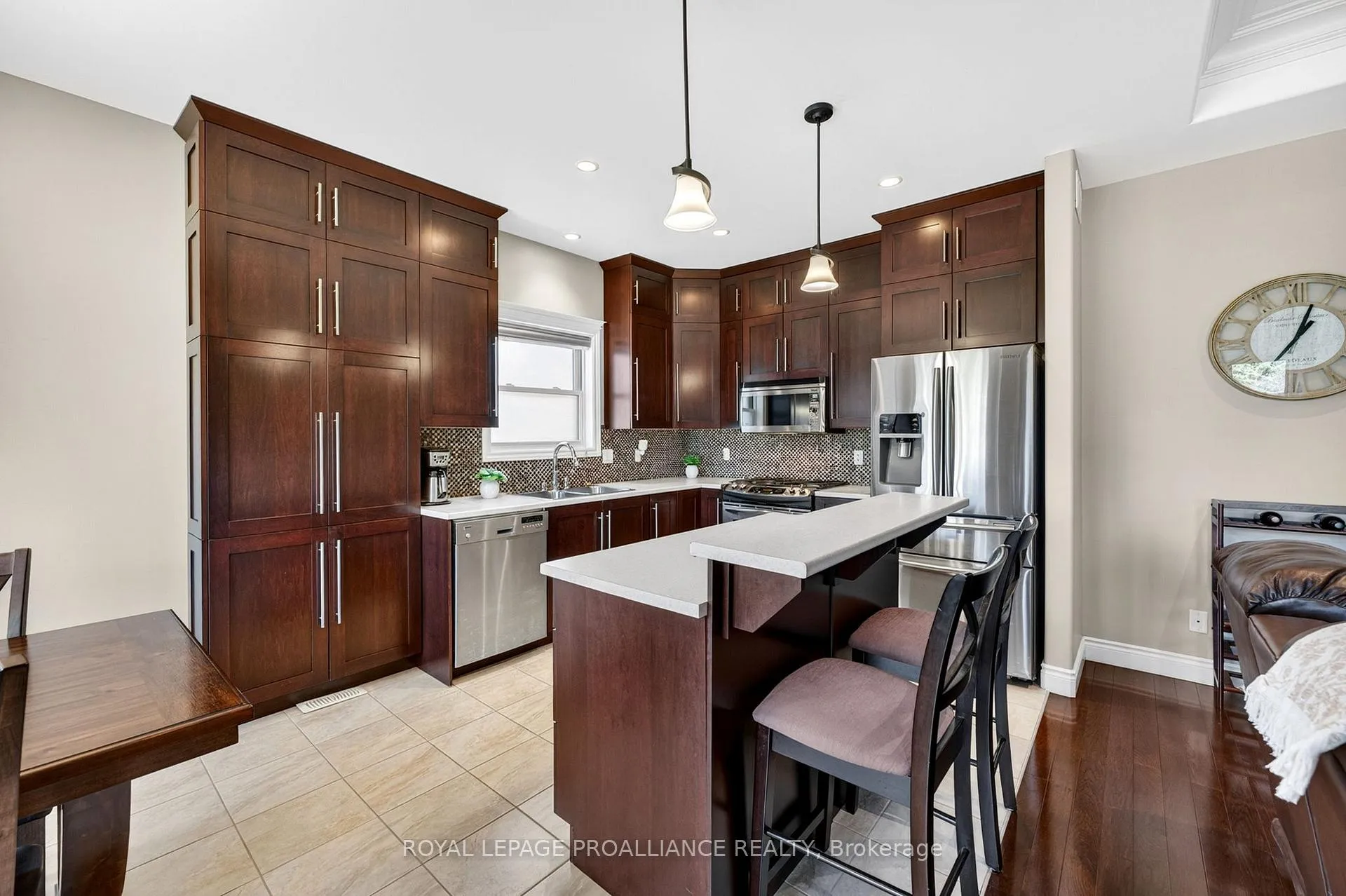 Photo 7 of 27 Gavey Street, Belleville, Thurlow Ward — HOMEH