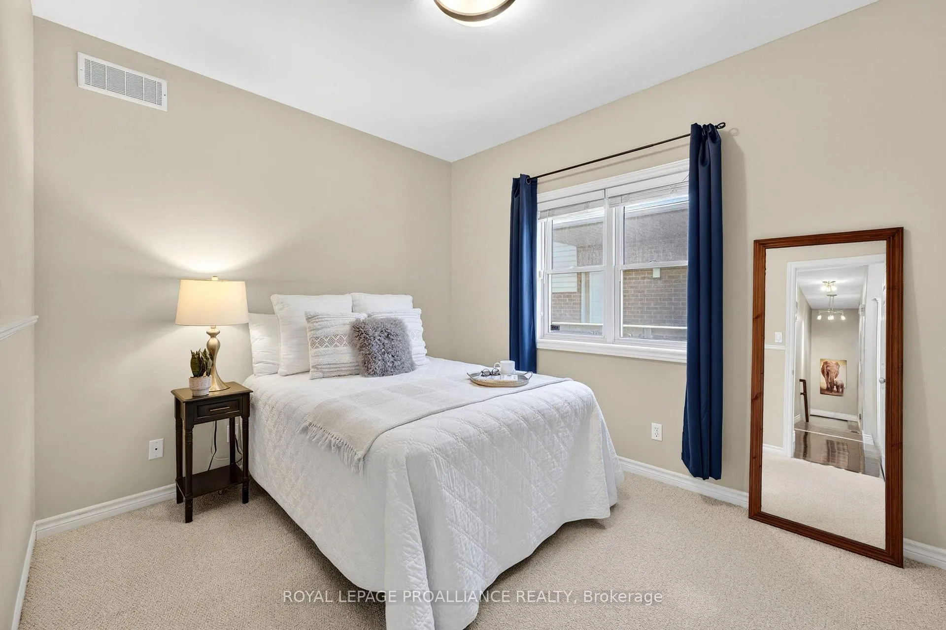 Photo 16 of 27 Gavey Street, Belleville, Thurlow Ward — HOMEH