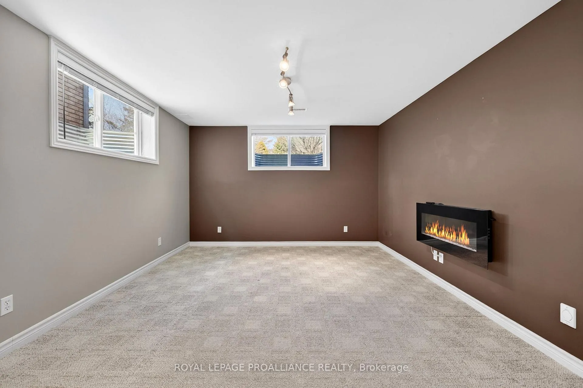 Photo 18 of 27 Gavey Street, Belleville, Thurlow Ward — HOMEH