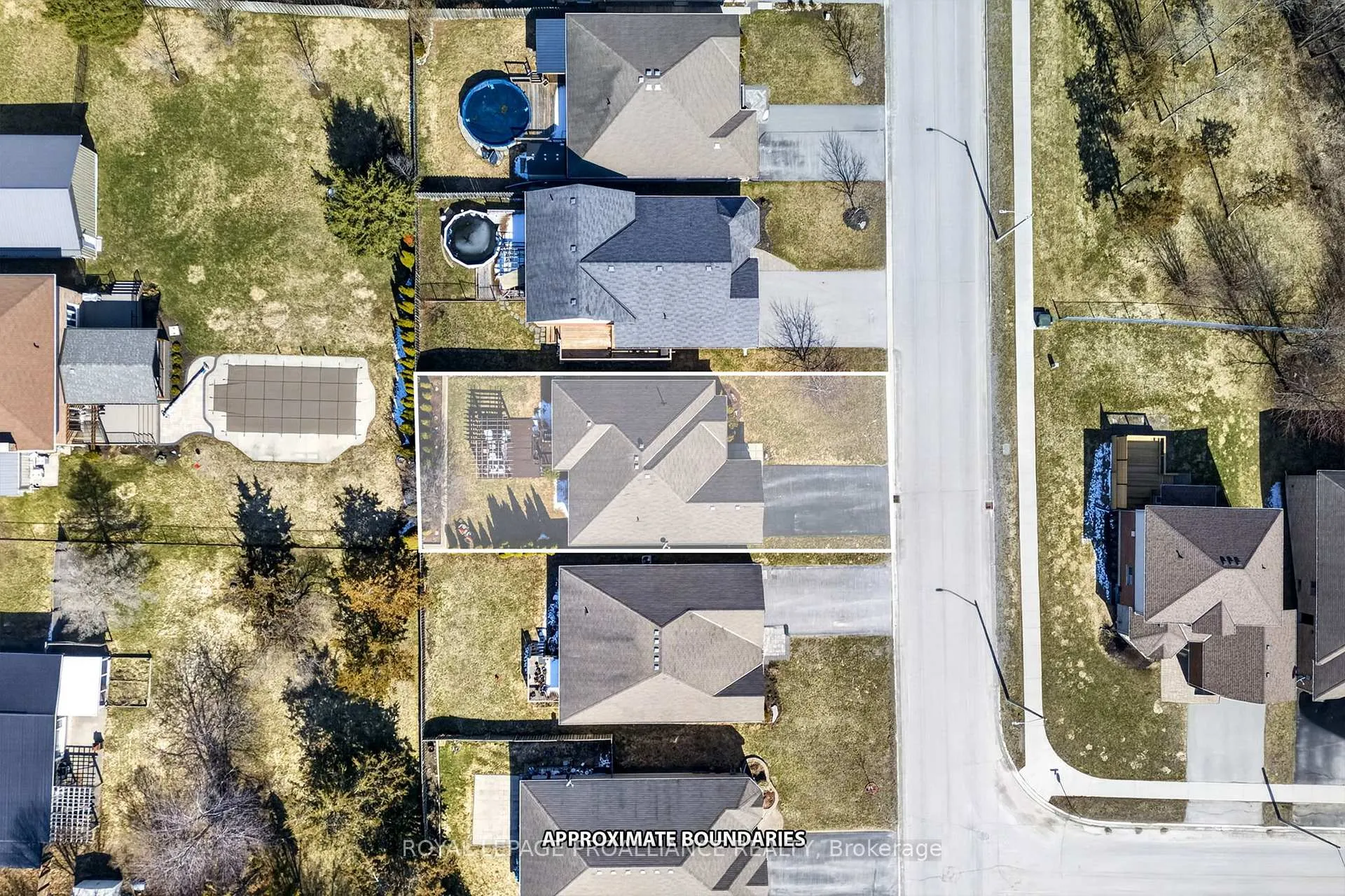Photo 32 of 27 Gavey Street, Belleville, Thurlow Ward — HOMEH