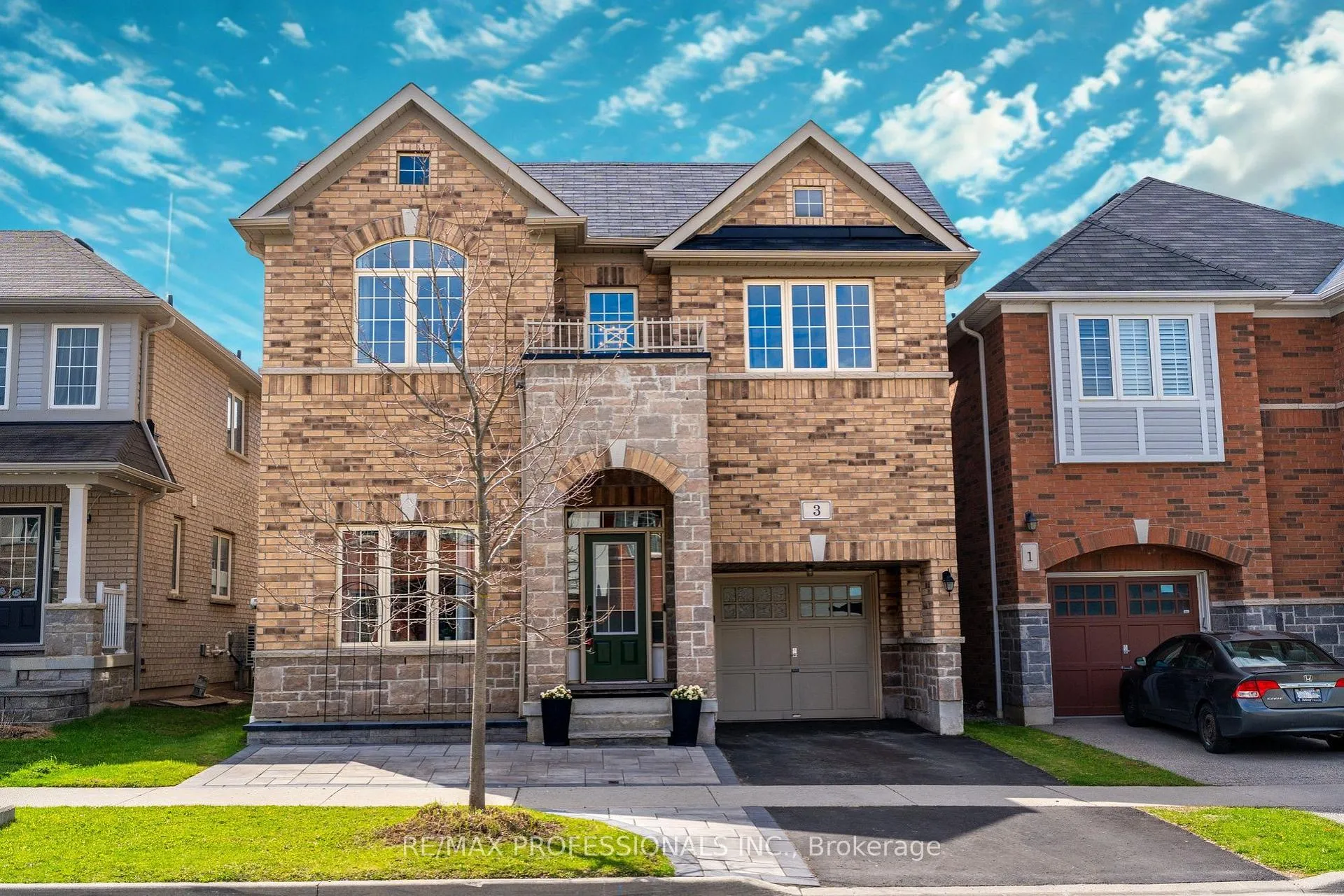 Photo 1 of 3 Skelton Crescent, Ajax, Central East — HOMEH