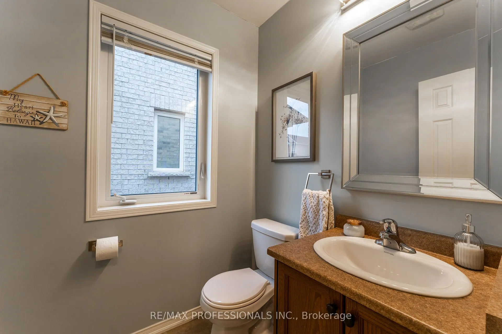 Photo 5 of 3 Skelton Crescent, Ajax, Central East — HOMEH