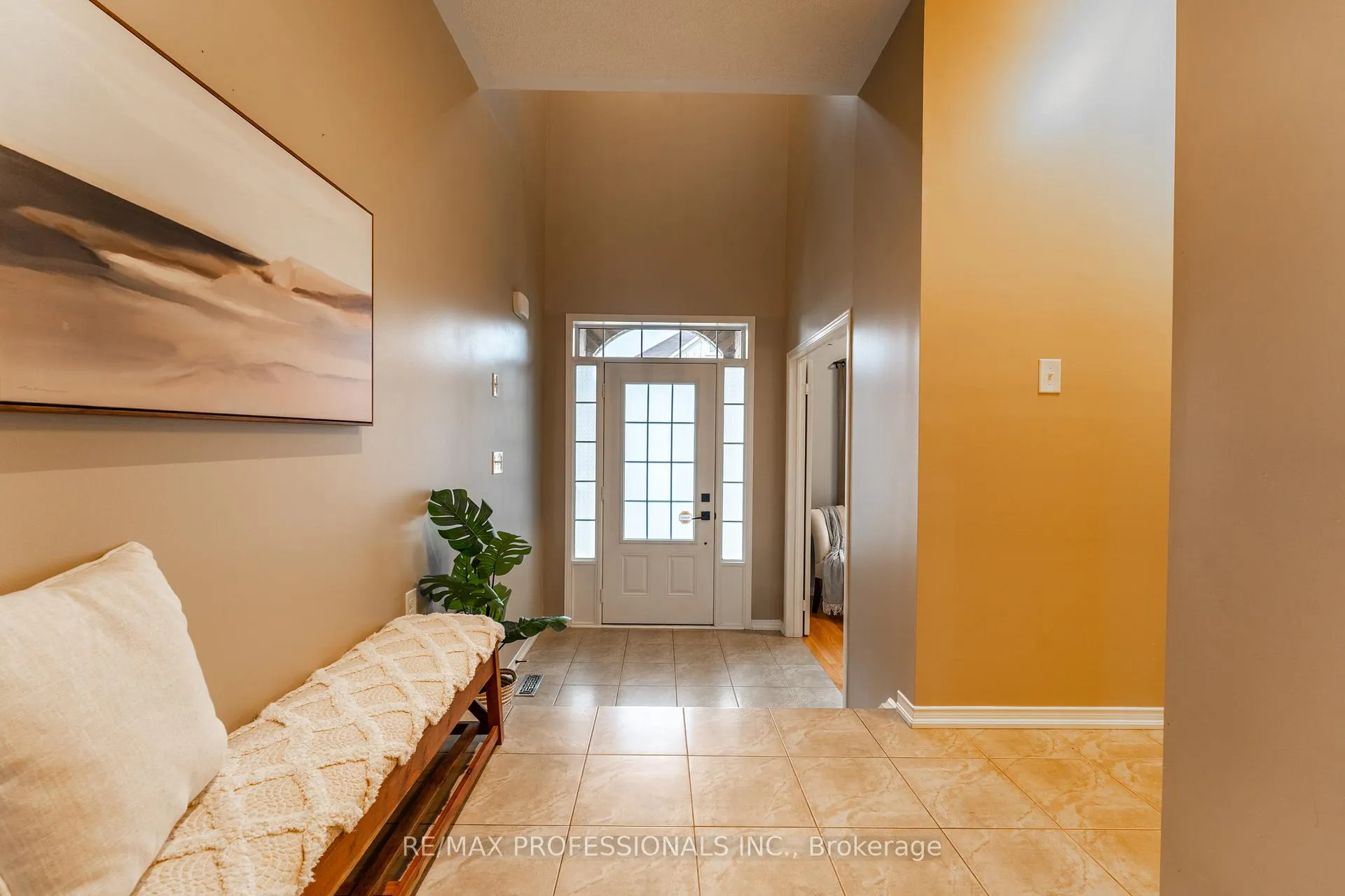 Photo 9 of 3 Skelton Crescent, Ajax, Central East — HOMEH