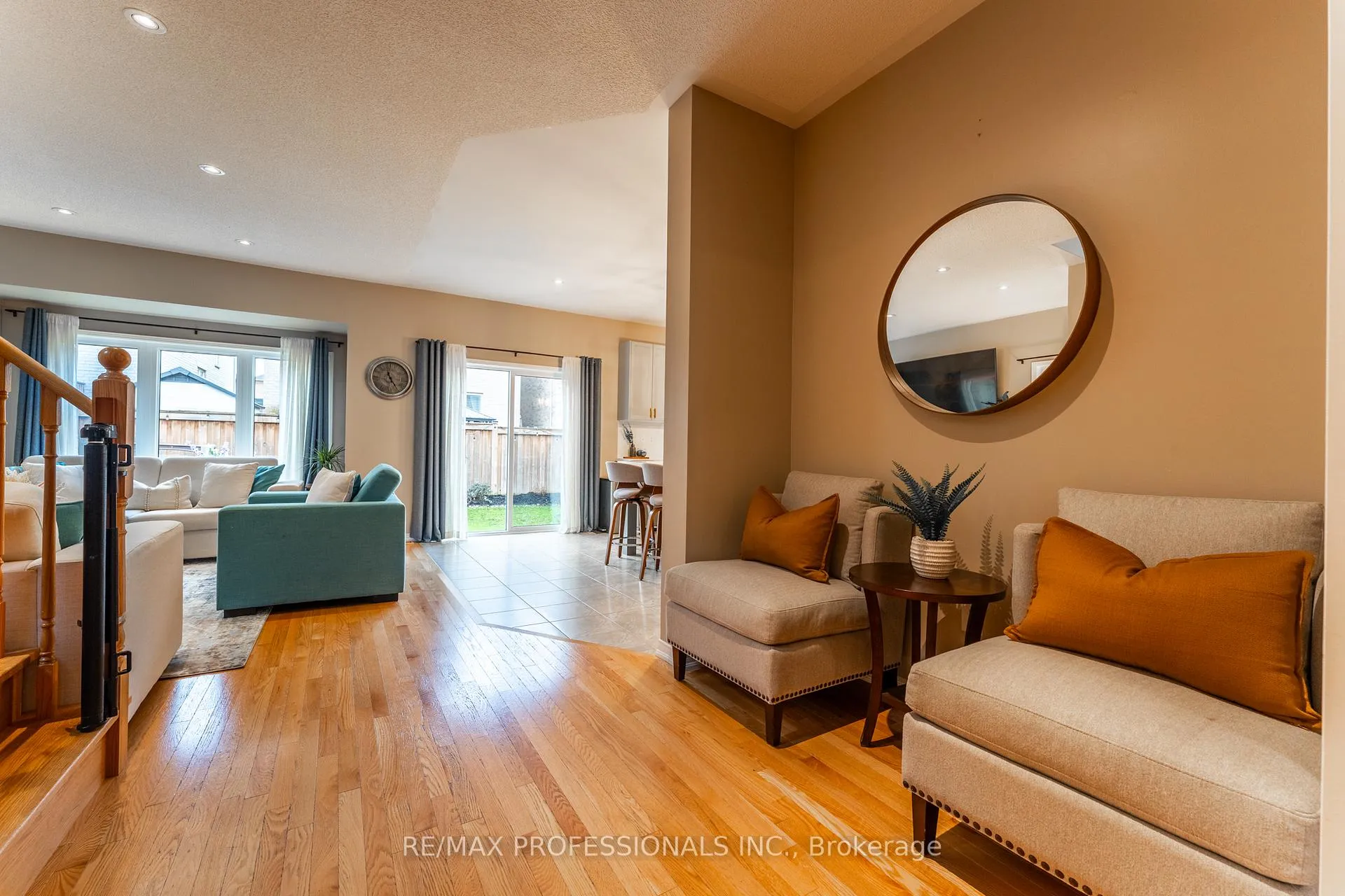 Photo 10 of 3 Skelton Crescent, Ajax, Central East — HOMEH
