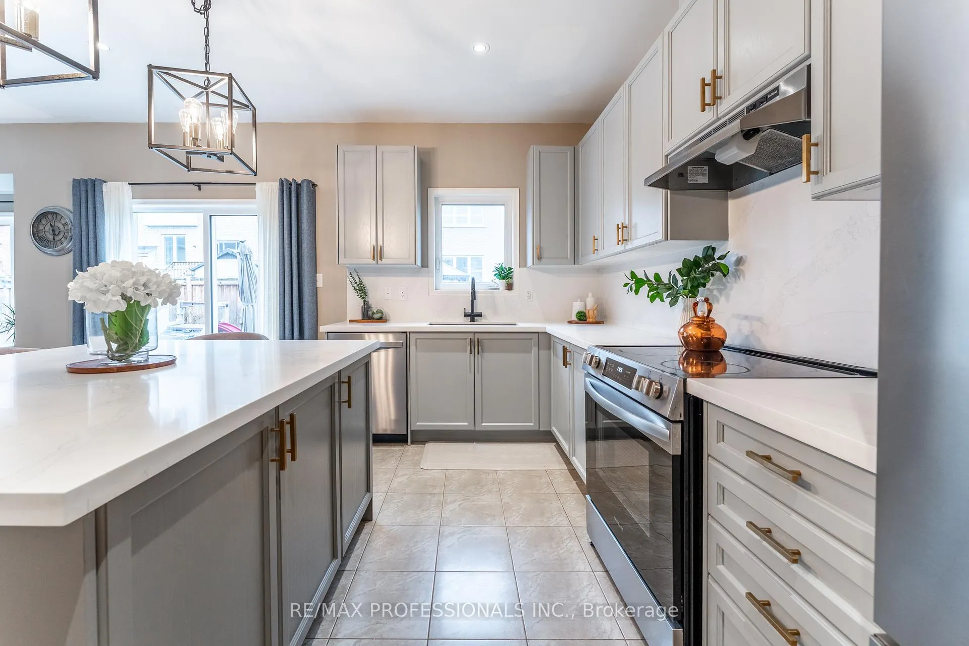 Photo 18 of 3 Skelton Crescent, Ajax, Central East — HOMEH