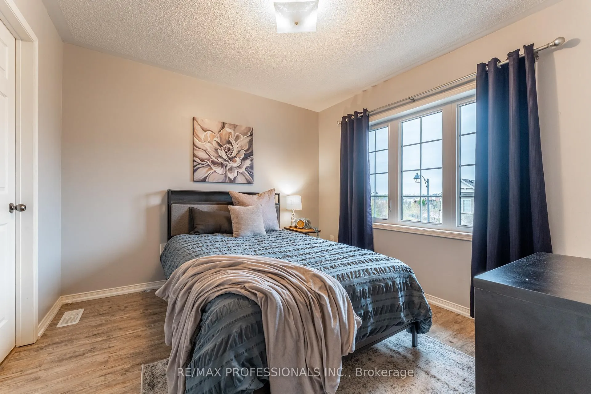 Photo 31 of 3 Skelton Crescent, Ajax, Central East — HOMEH