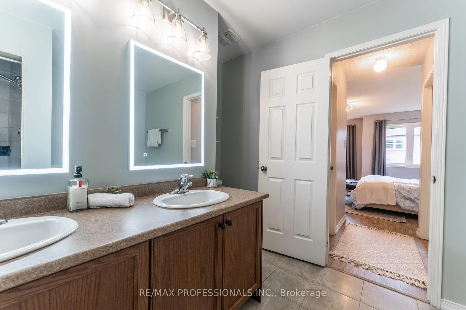 Photo 41 of 3 Skelton Crescent, Ajax, Central East — HOMEH
