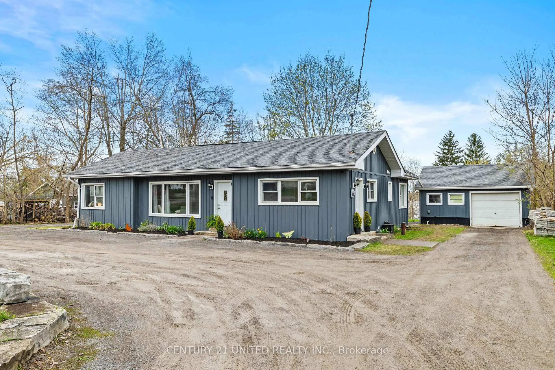 Photo 2 of 1000 Ward Street, Selwyn — HOMEH