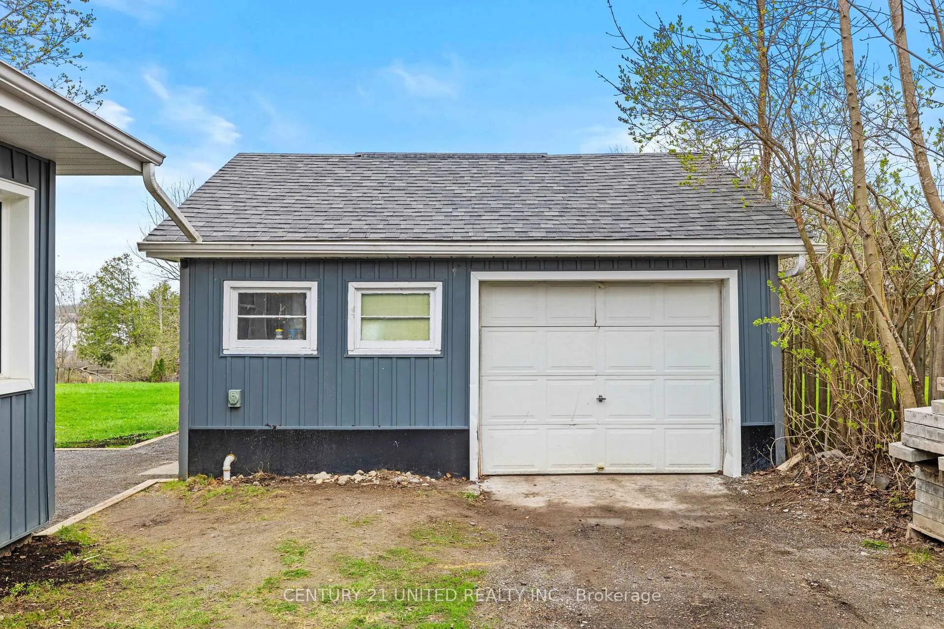 Photo 3 of 1000 Ward Street, Selwyn — HOMEH