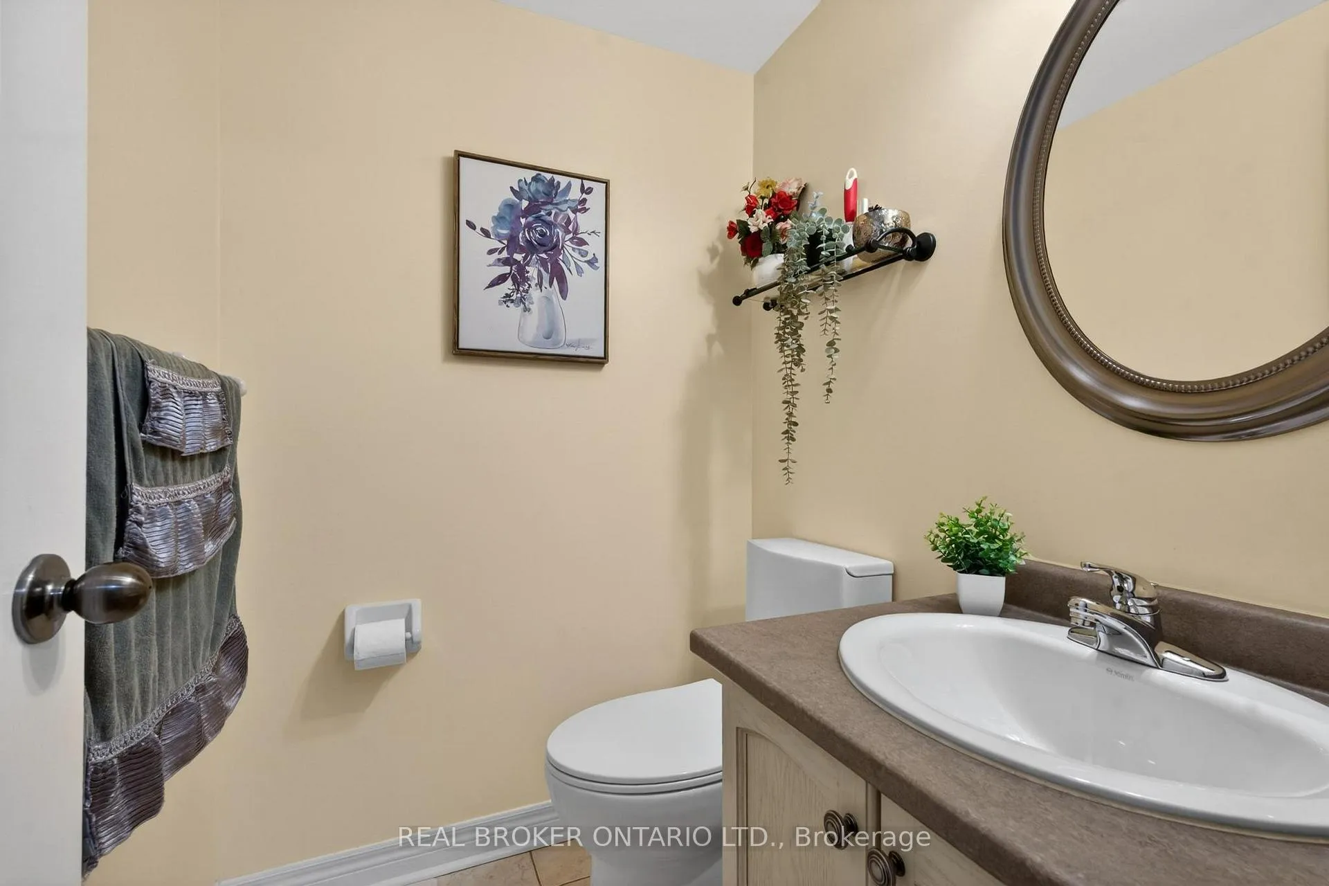 Photo 21 of 38 Nutwood Way, Brampton, Sandringham-Wellington — HOMEH