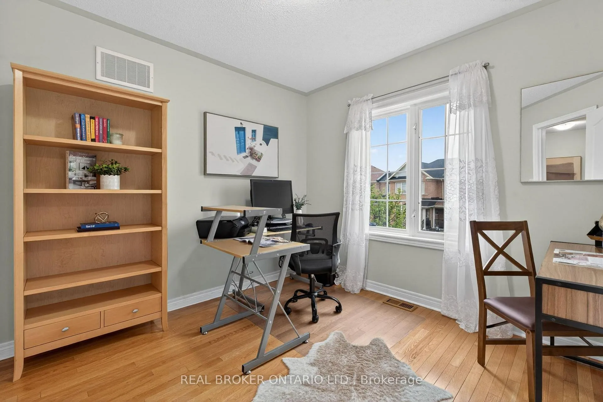 Photo 26 of 38 Nutwood Way, Brampton, Sandringham-Wellington — HOMEH