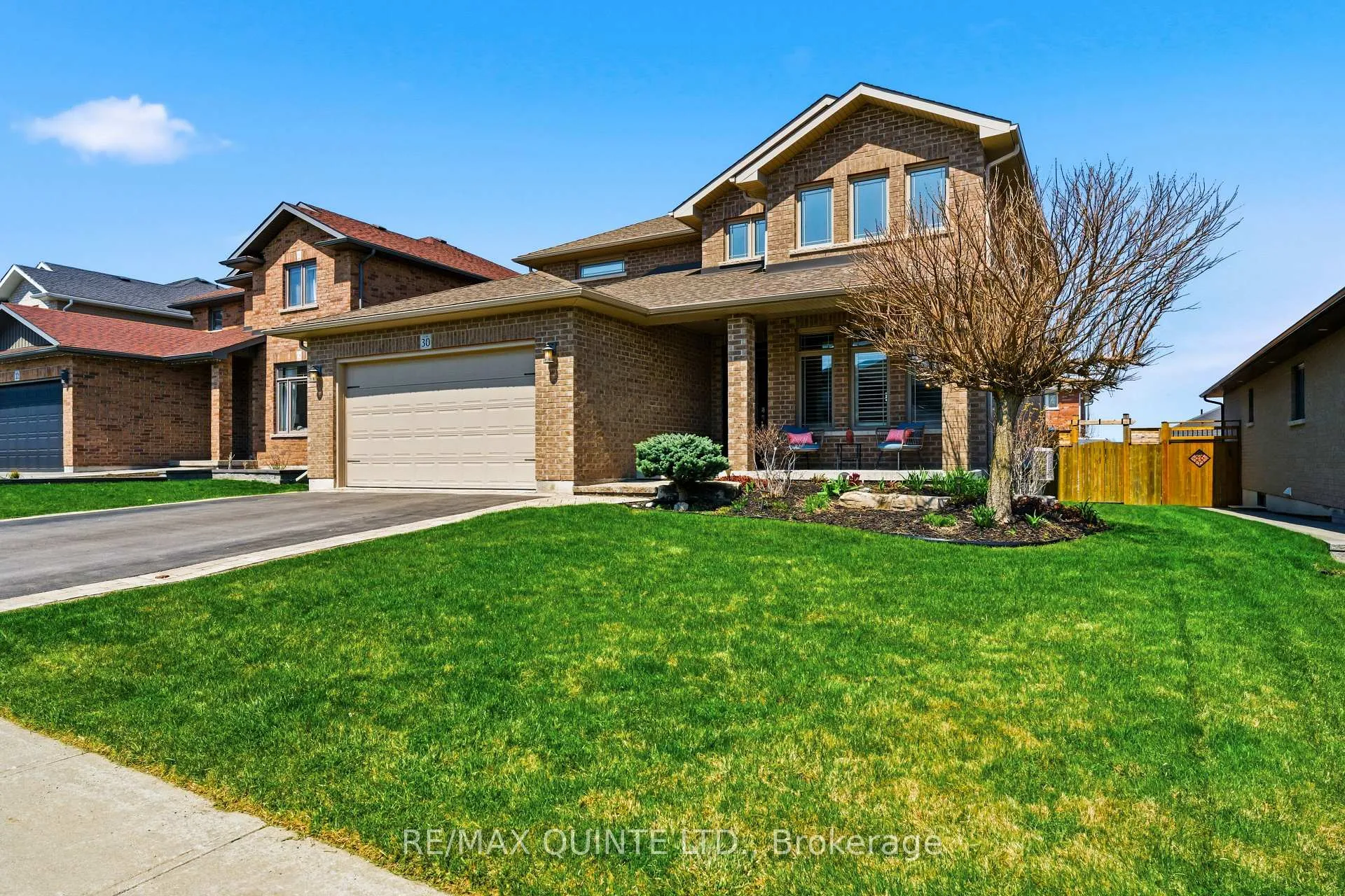 Photo 1 of 30 Vertis Court, Belleville, Thurlow Ward — HOMEH