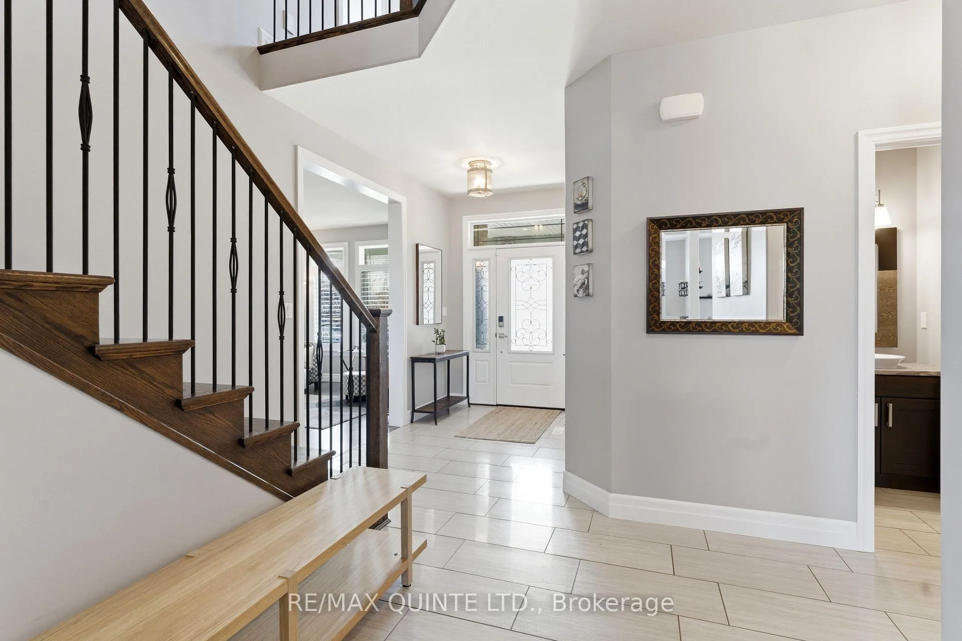 Photo 7 of 30 Vertis Court, Belleville, Thurlow Ward — HOMEH