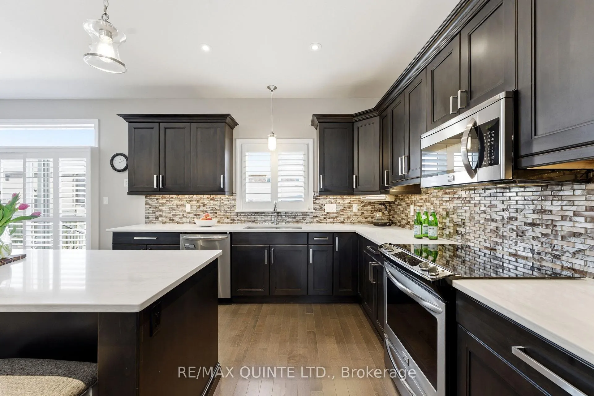 Photo 16 of 30 Vertis Court, Belleville, Thurlow Ward — HOMEH