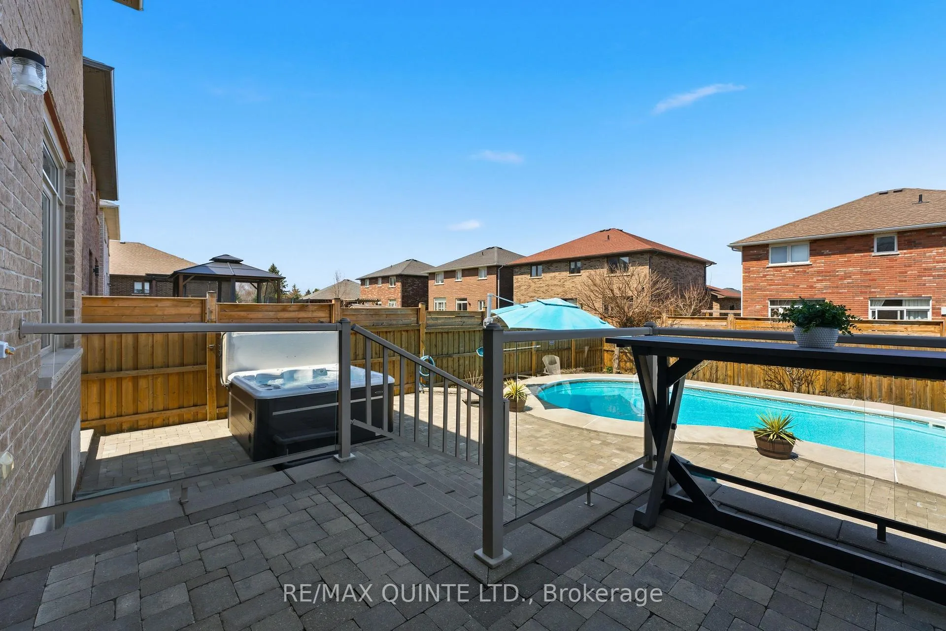 Photo 35 of 30 Vertis Court, Belleville, Thurlow Ward — HOMEH
