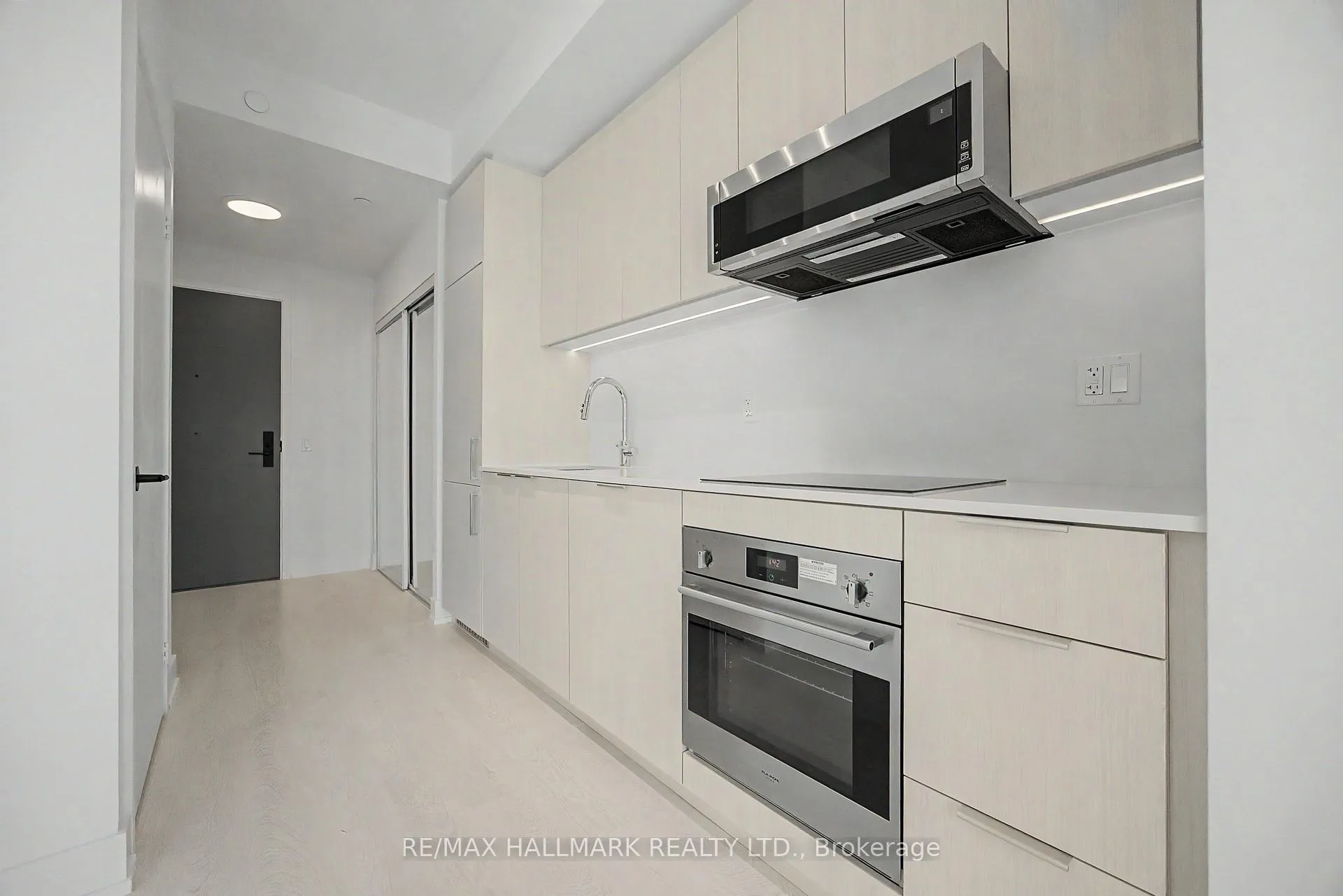 Photo 3 of Unit 2104, 308 Jarvis Street, Toronto, Church-Yonge Corridor — HOMEH