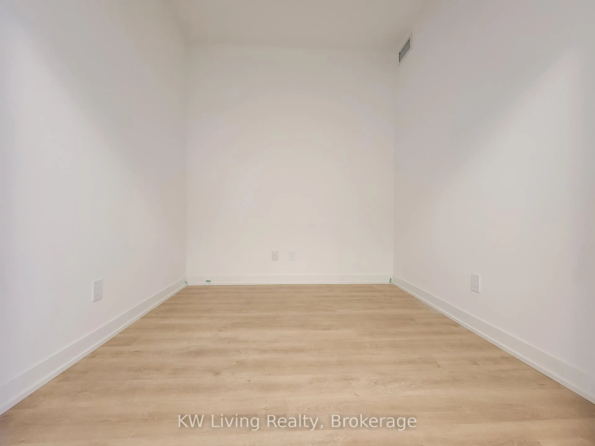 Photo 3 of Unit 1604, 8119 Birchmount Road, Markham, Unionville — HOMEH
