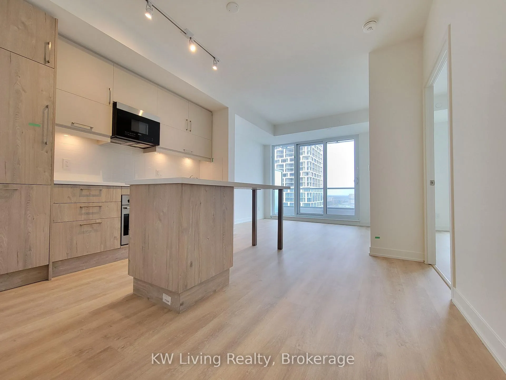Photo 4 of Unit 1604, 8119 Birchmount Road, Markham, Unionville — HOMEH