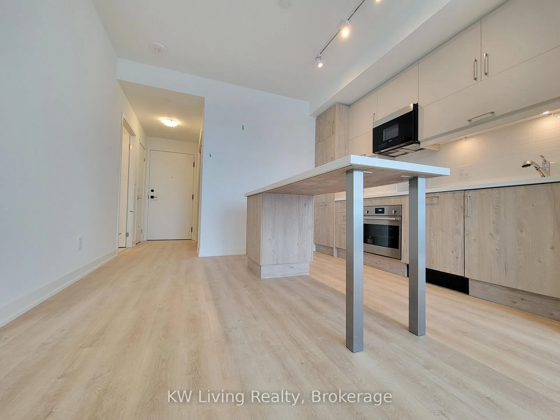 Photo 5 of Unit 1604, 8119 Birchmount Road, Markham, Unionville — HOMEH