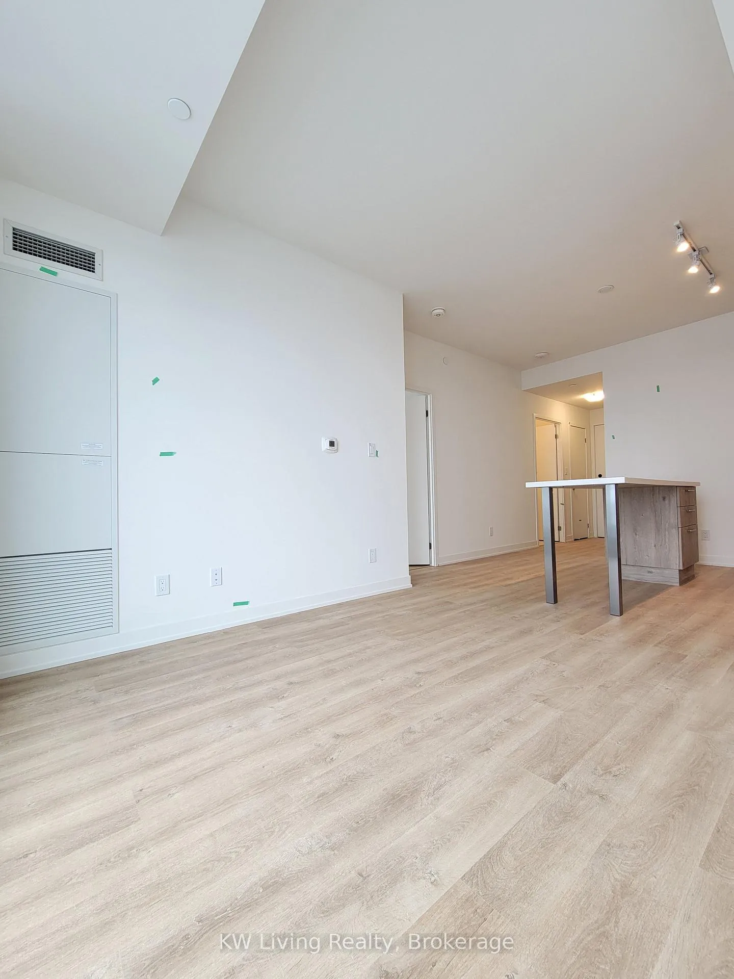 Photo 7 of Unit 1604, 8119 Birchmount Road, Markham, Unionville — HOMEH