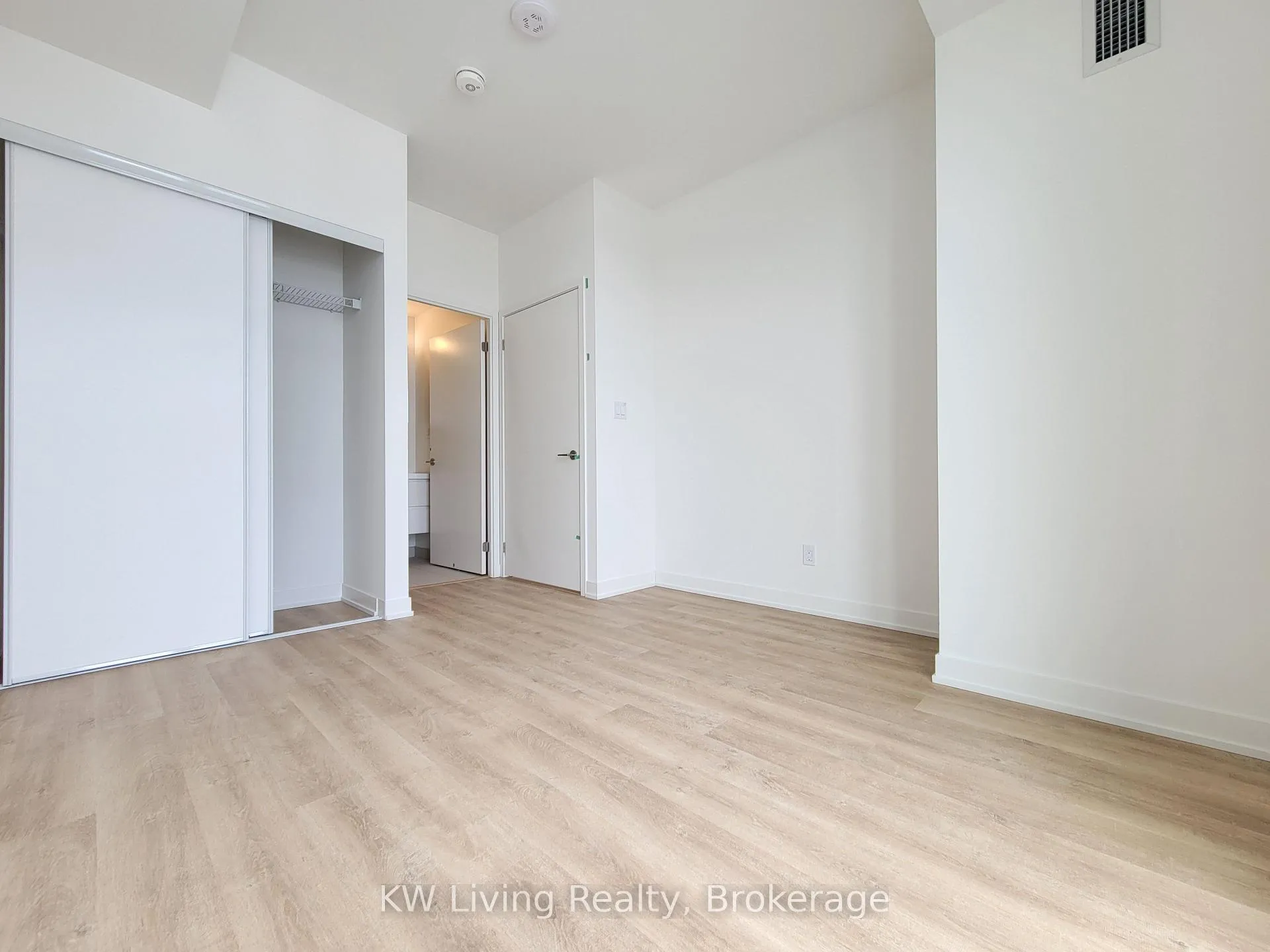 Photo 10 of Unit 1604, 8119 Birchmount Road, Markham, Unionville — HOMEH