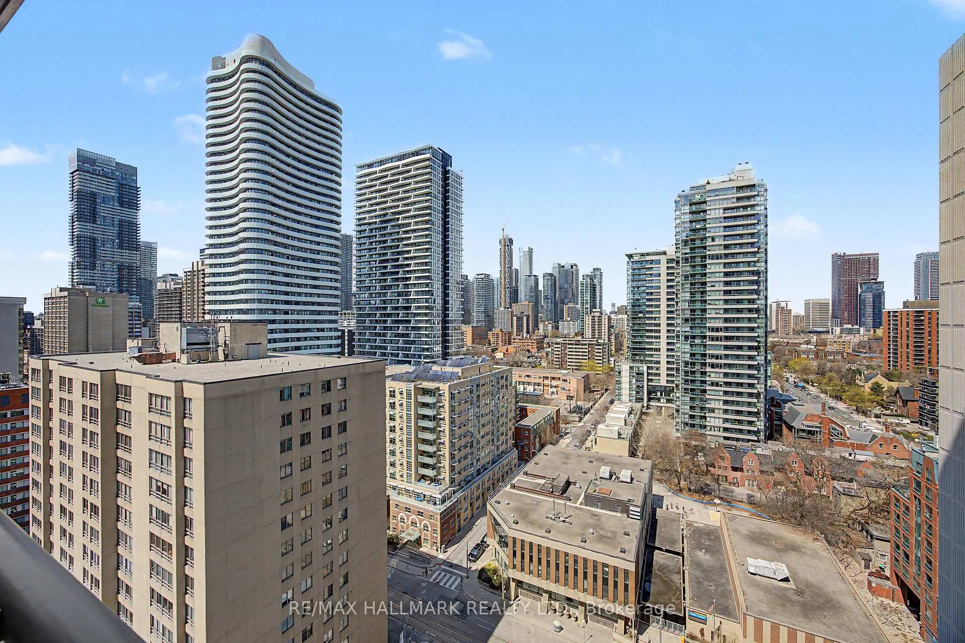 Photo 8 of Unit 1706, 308 Jarvis Street, Toronto, Church-Yonge Corridor — HOMEH