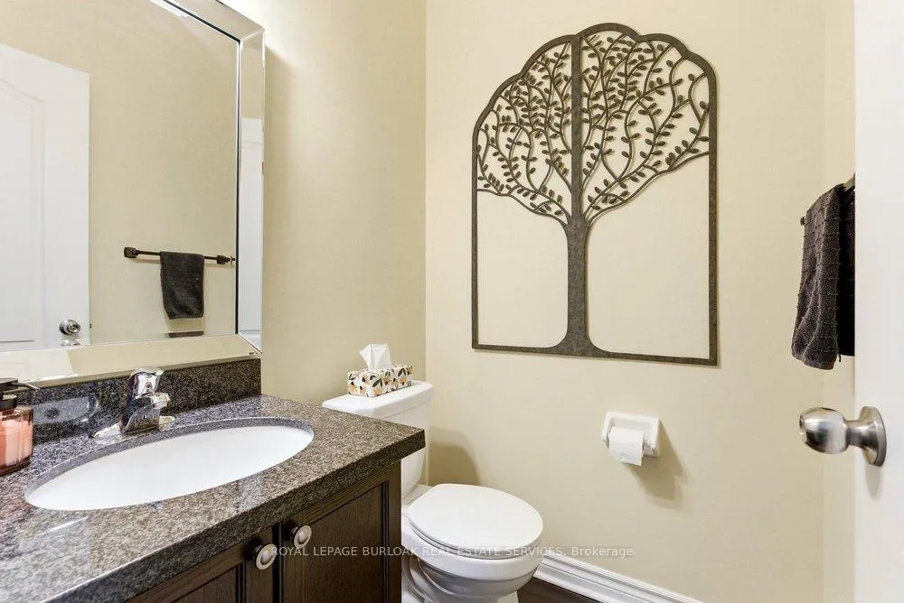 Photo 7 of 2362 Peppiatt Common, Burlington, Freeman — HOMEH
