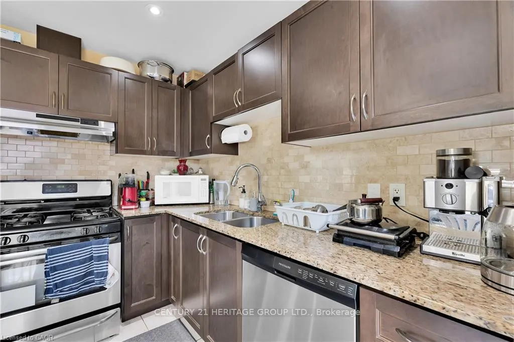 Photo 8 of 1354 Upper Sherman Avenue, Hamilton, Rushdale — HOMEH