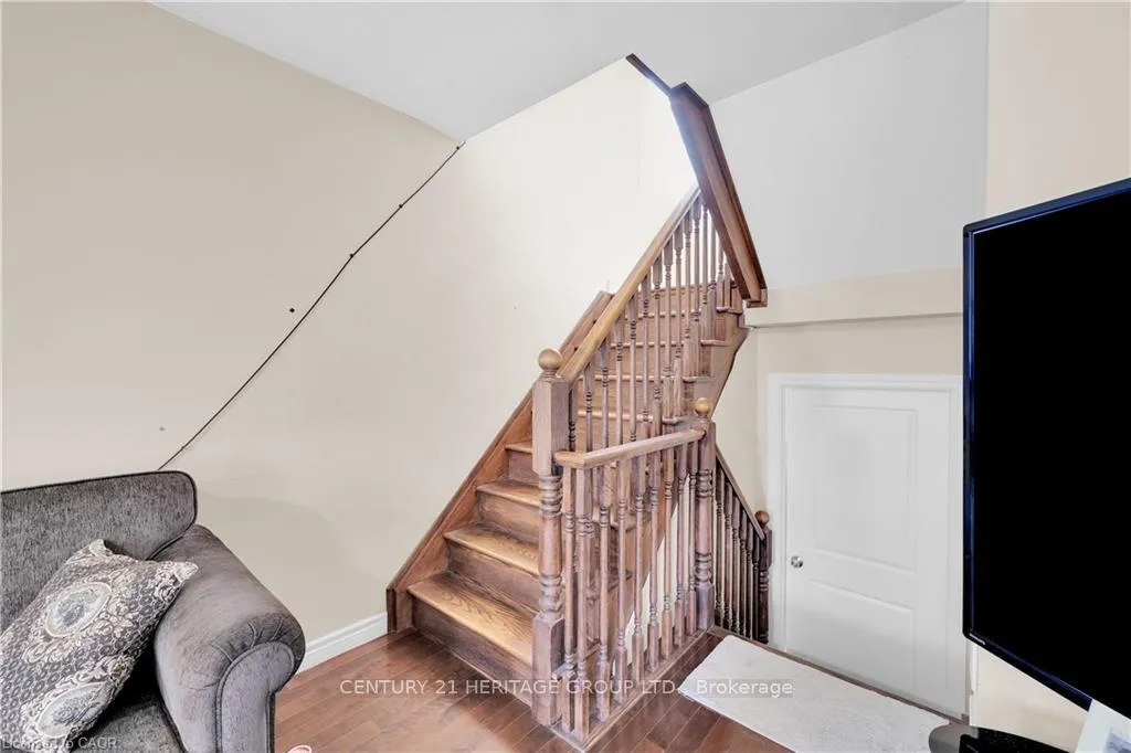 Photo 15 of 1354 Upper Sherman Avenue, Hamilton, Rushdale — HOMEH
