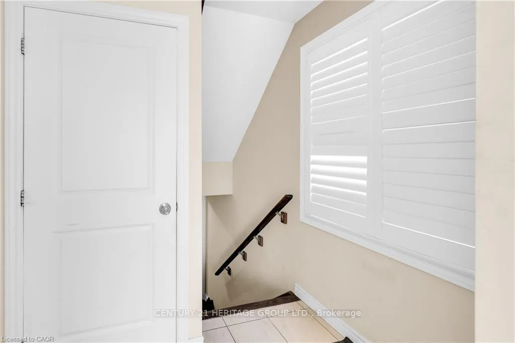 Photo 24 of 1354 Upper Sherman Avenue, Hamilton, Rushdale — HOMEH