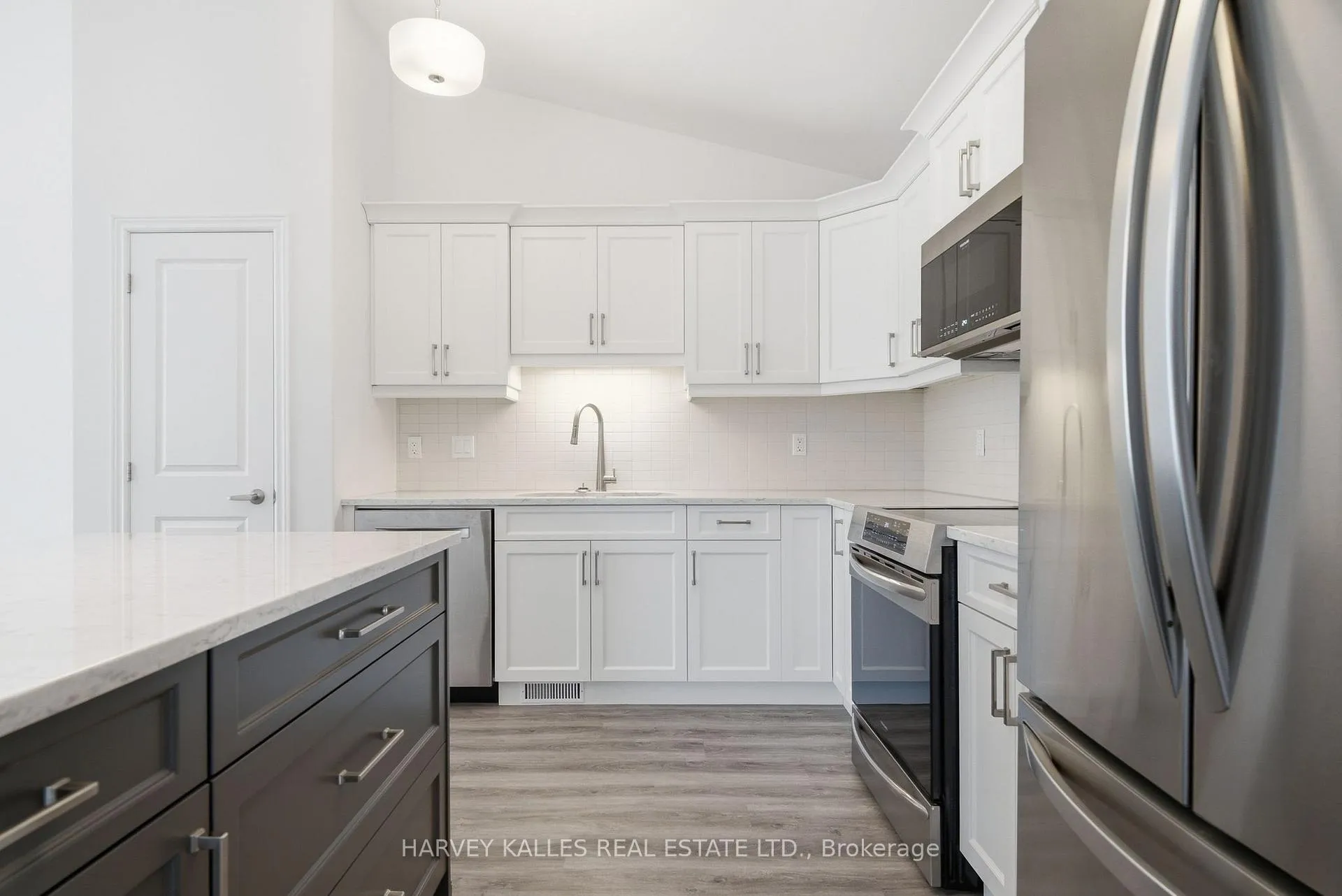 Photo 8 of 125 Farrington Crescent, Prince Edward County, Picton Ward — HOMEH