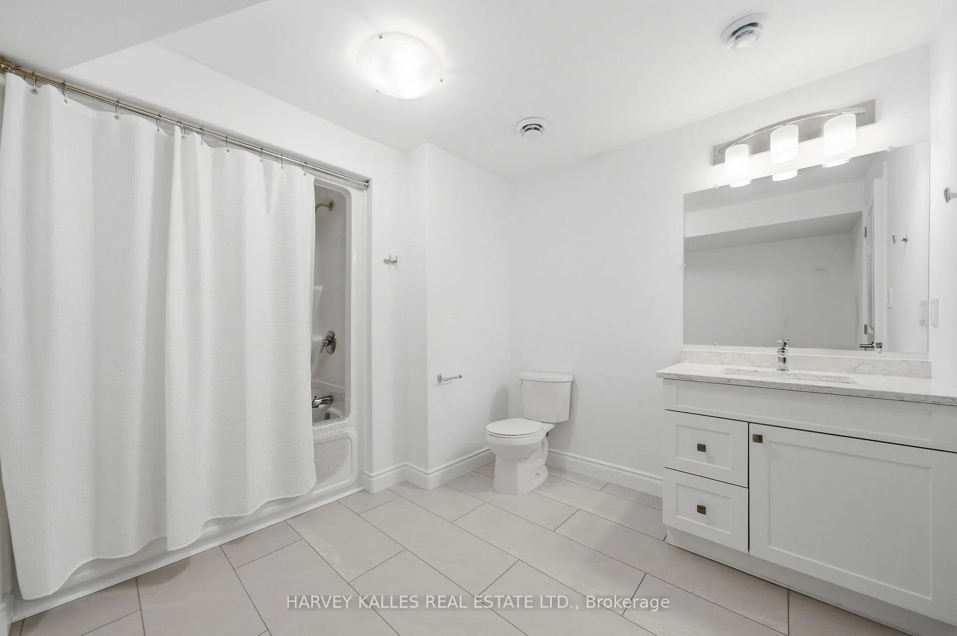Photo 30 of 125 Farrington Crescent, Prince Edward County, Picton Ward — HOMEH