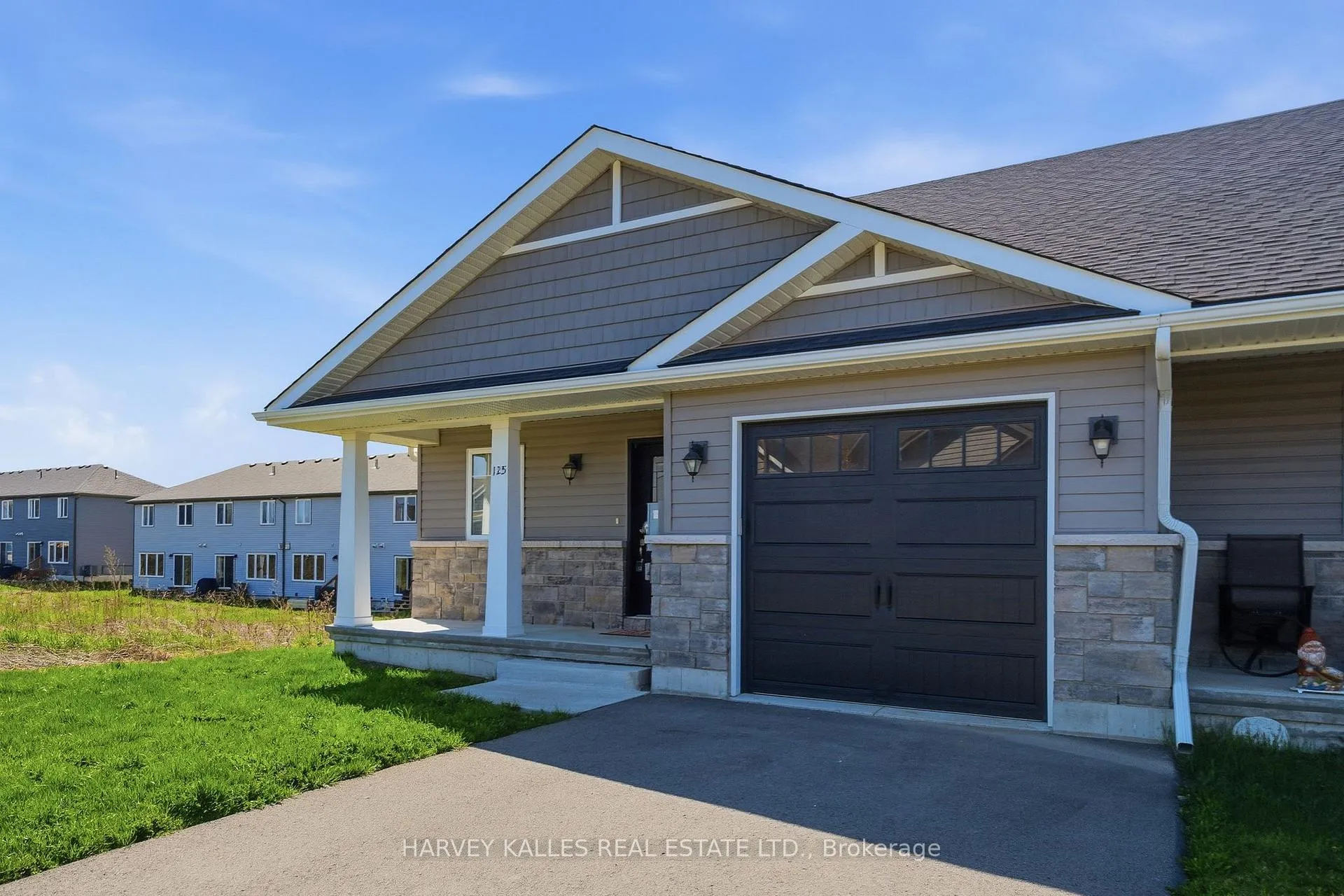 Photo 36 of 125 Farrington Crescent, Prince Edward County, Picton Ward — HOMEH