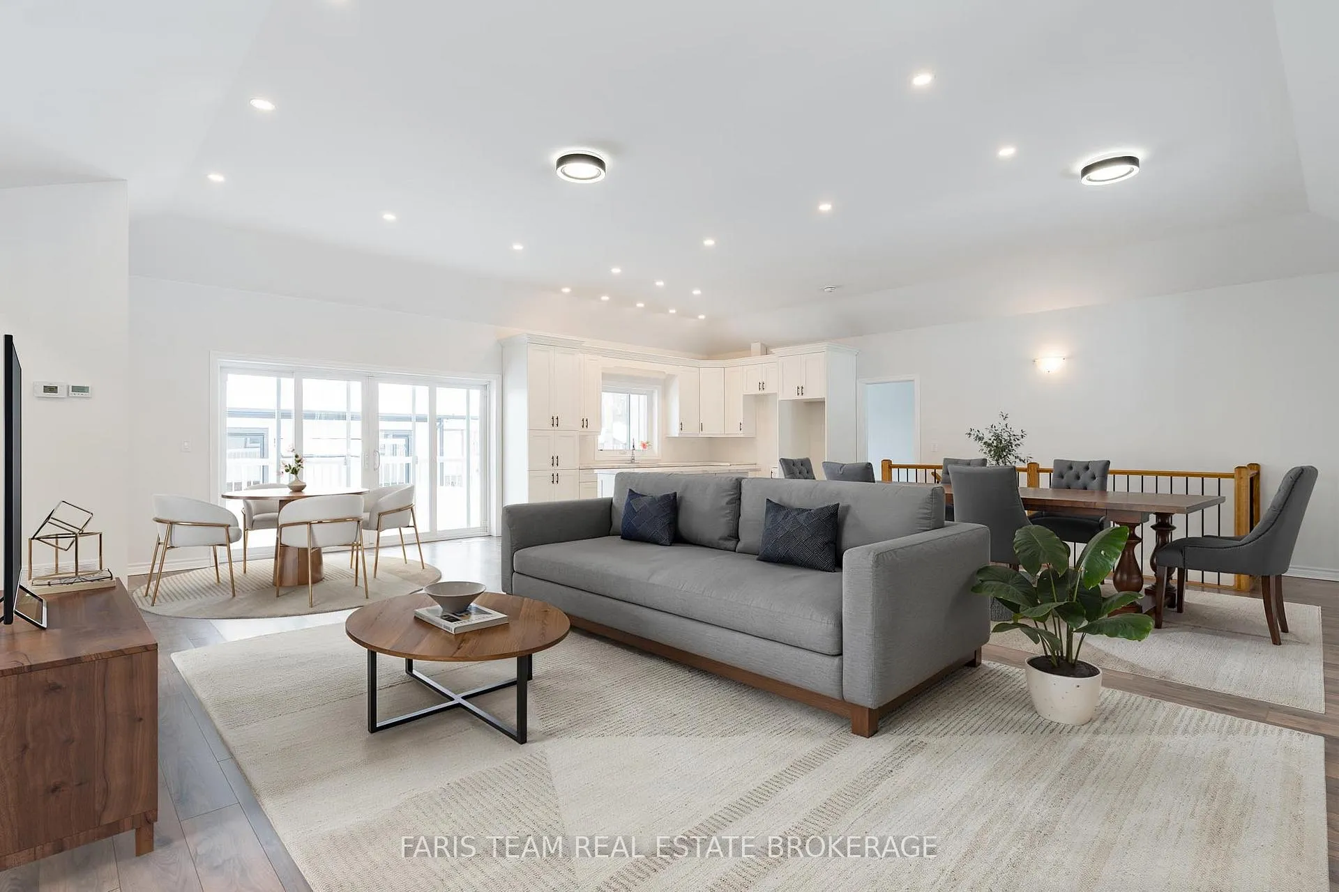 Photo 12 of 50 Breithaupt Crescent, Tiny, Rural Tiny — HOMEH