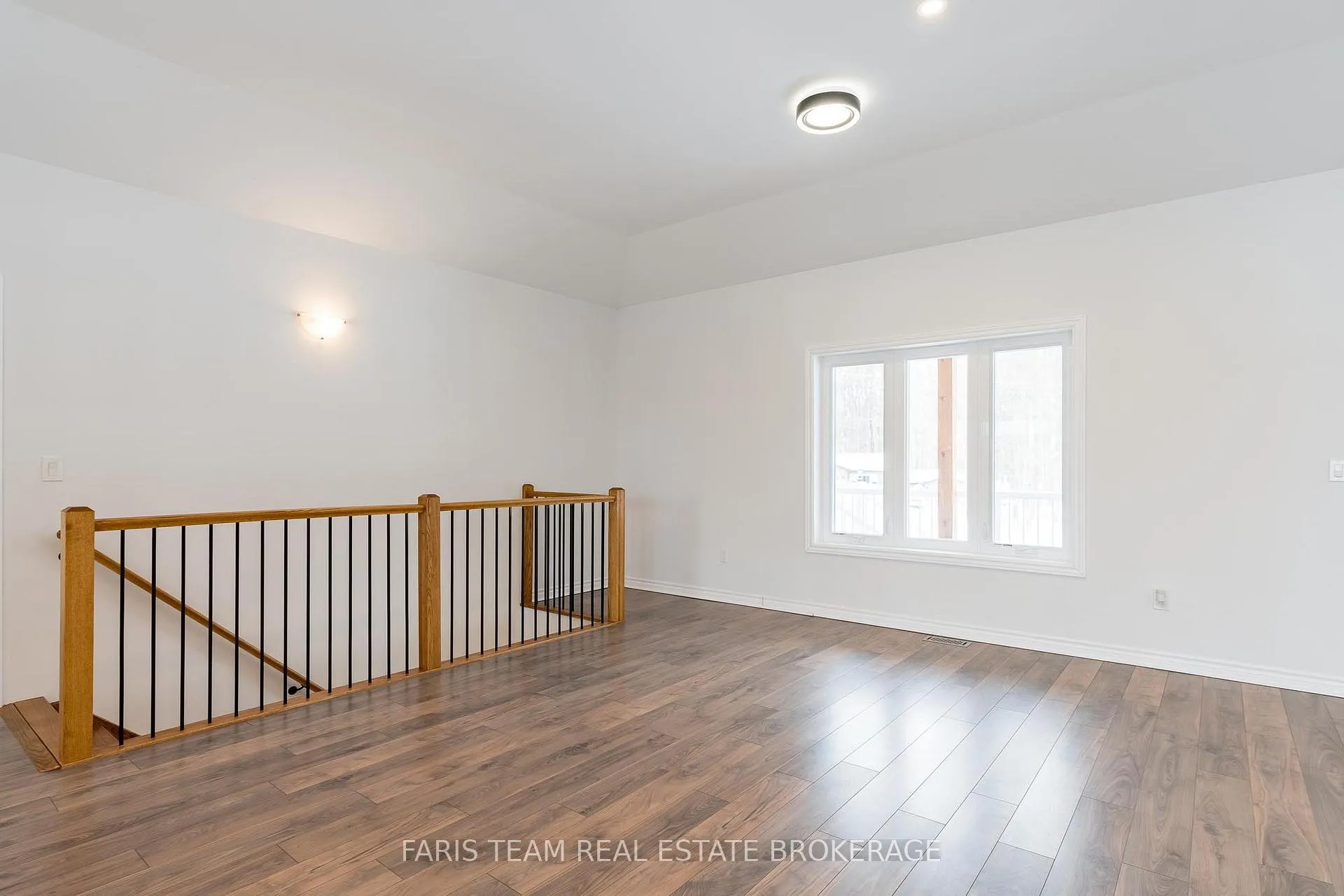 Photo 16 of 50 Breithaupt Crescent, Tiny, Rural Tiny — HOMEH