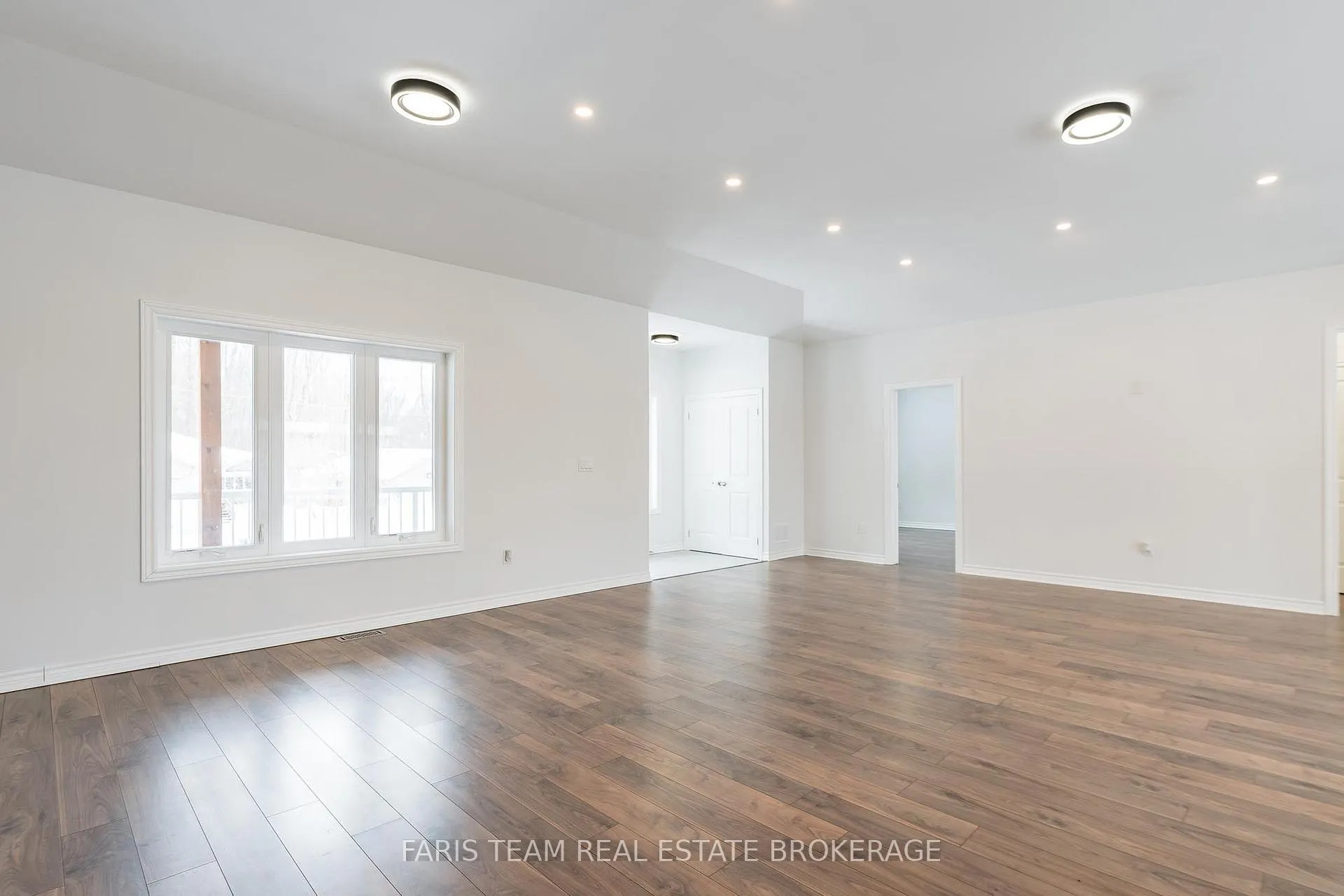 Photo 18 of 50 Breithaupt Crescent, Tiny, Rural Tiny — HOMEH